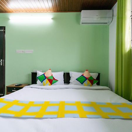 Oyo Home 49697 Aj Apartments Kochi Exterior foto